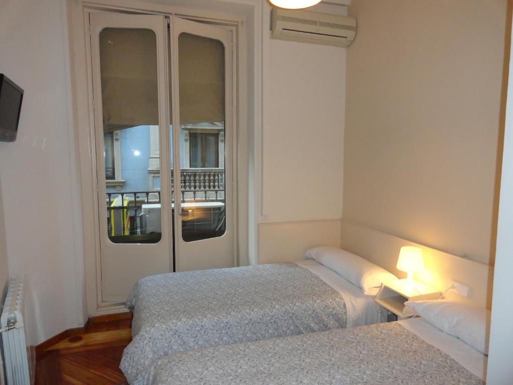 Hostal Alistana Madrid Chambre photo